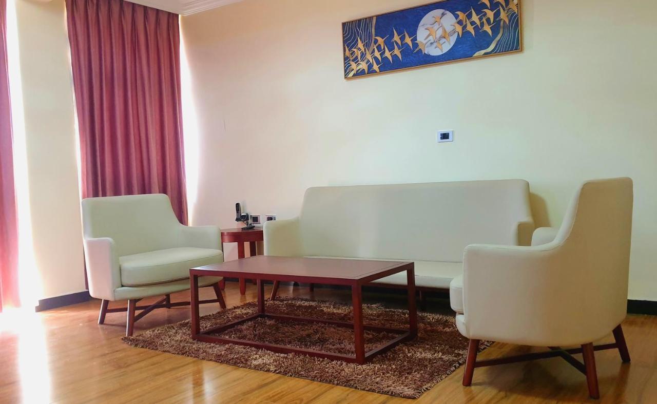 Moonlight Hotel Addis Abeba Buitenkant foto