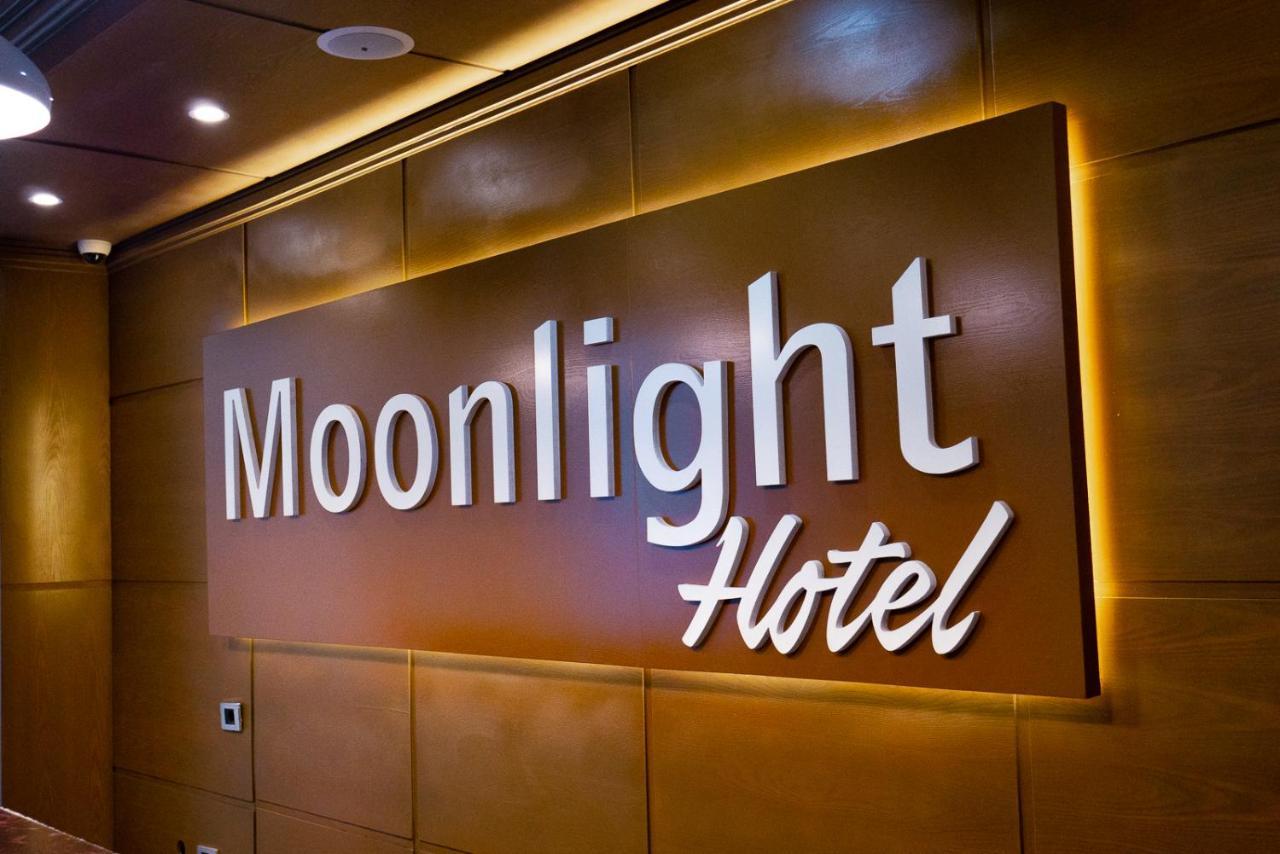 Moonlight Hotel Addis Abeba Buitenkant foto